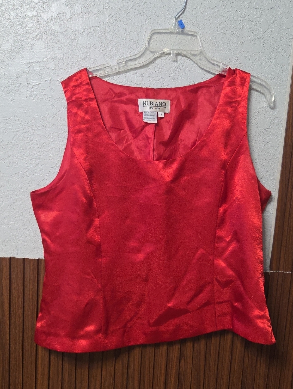 Red Satin Scoop Neck Shell Top Nubiano New York Size 16